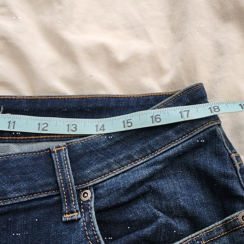 Jeans - Picture 2 of 3